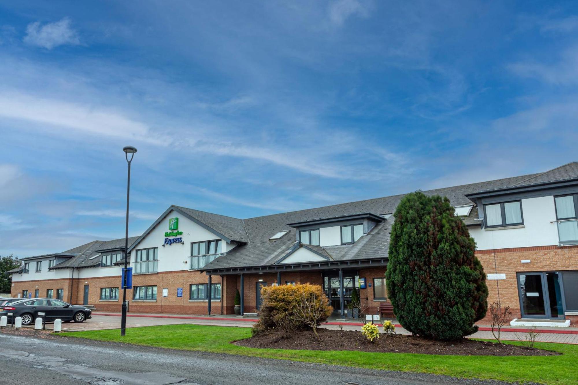 Express Edinburgh Airport By Ihg 3*